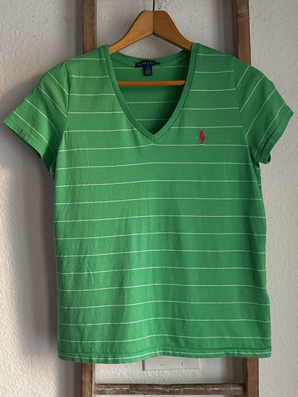 Ralph Lauren Green & White Striped V-Neck Classic T-Shirt sz: Large